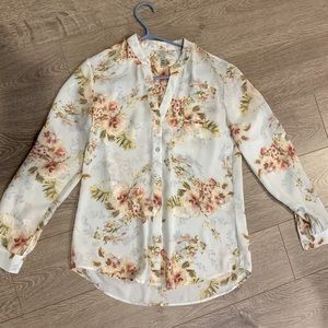 Kut from the cloth brand blouse. Beautiful soft print